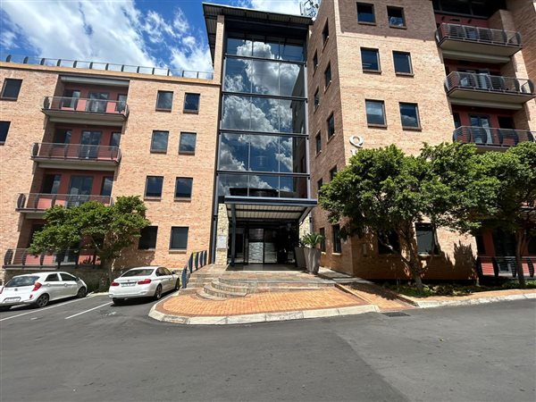 78.25  m² Commercial space in Constantia Kloof