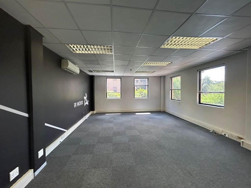 78.25  m² Commercial space in Constantia Kloof photo number 8