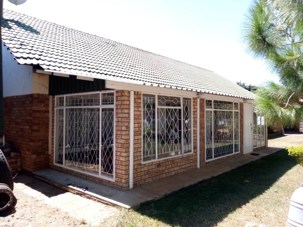 3 Bed House in Bo Dorp photo number 3