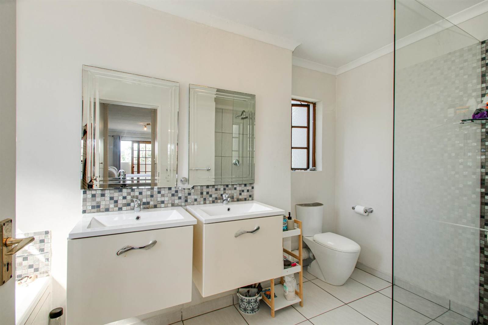 3 Bed House in Lonehill photo number 14