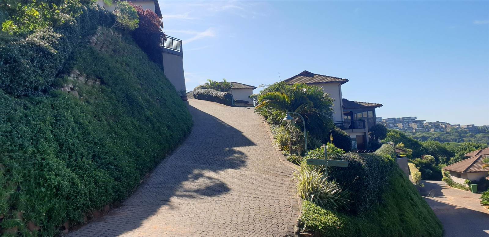 3 Bed Townhouse in La Lucia photo number 6