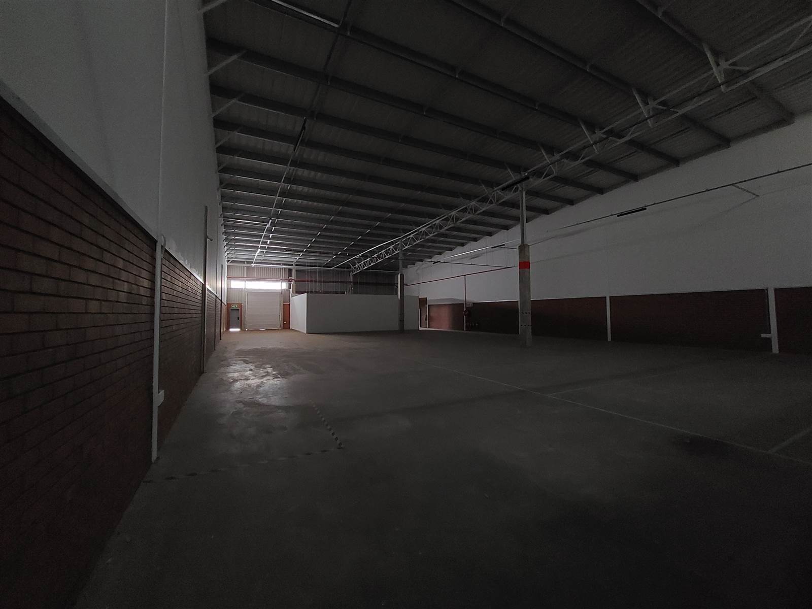 696  m² Industrial space in Clayville photo number 4