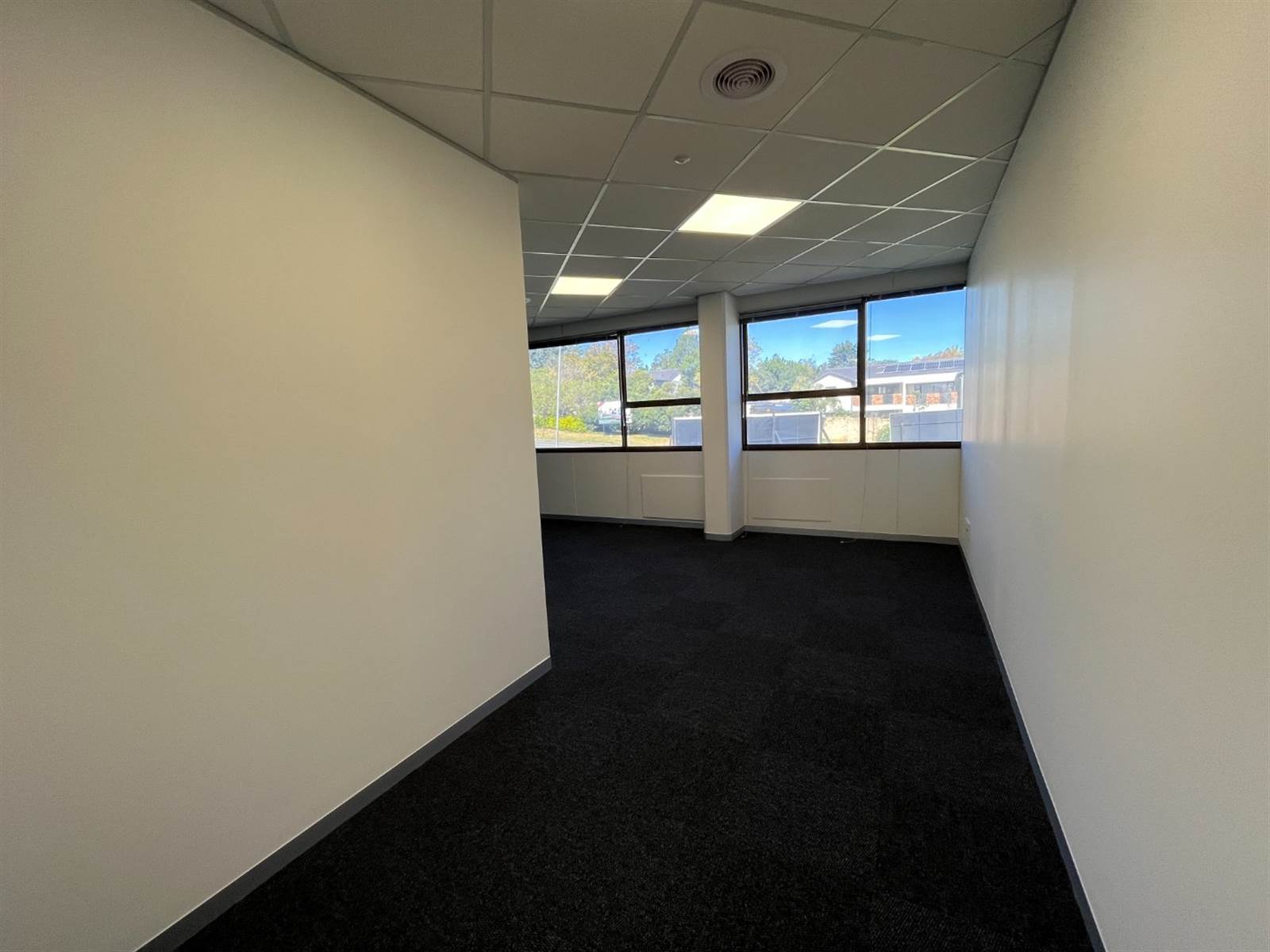 51  m² Office Space in Morningside photo number 3