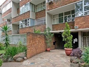 1 Bed Apartment in Cyrildene