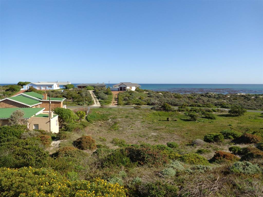 738 m² Land available in Pearly Beach photo number 11