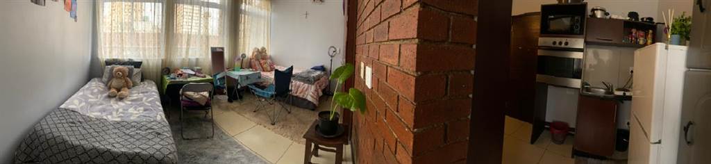 Studio apartment in Braamfontein photo number 7