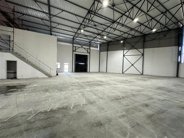 406  m² Industrial space