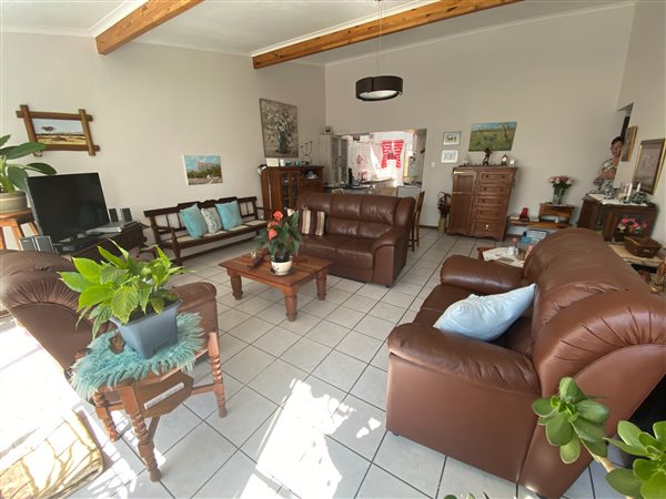 3 Bedroom Townhouse 3 Bedroom Townhouse