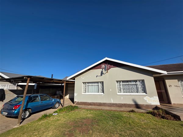 3 Bedroom House 3 Bedroom House