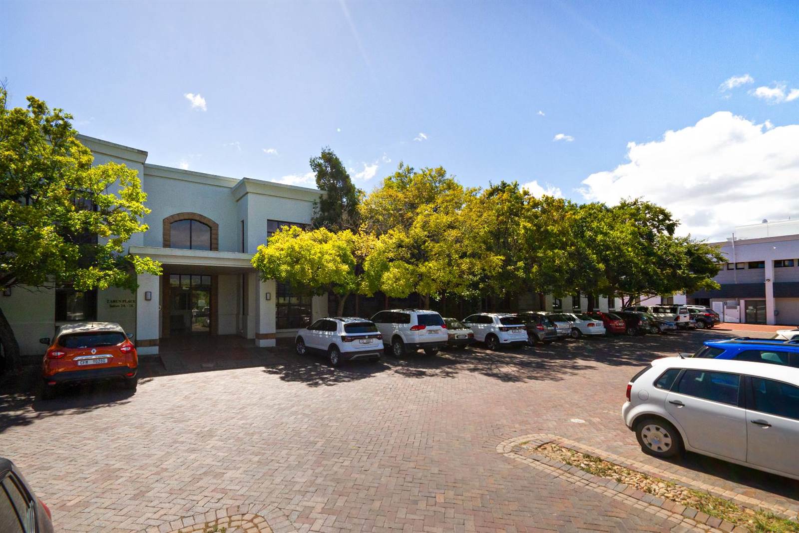89  m² Commercial space in Somerset West Central photo number 2