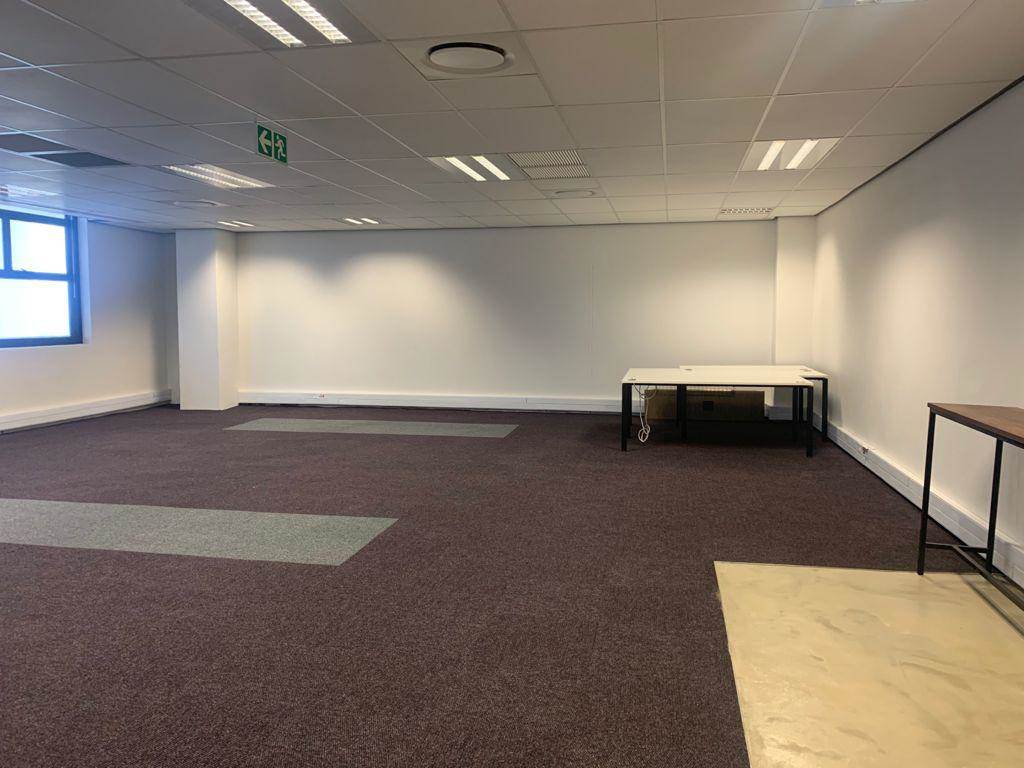198  m² Commercial space in Illovo photo number 13