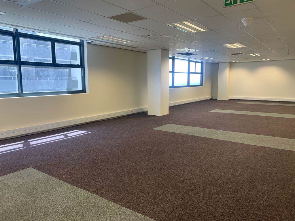 198  m² Commercial space in Illovo photo number 22