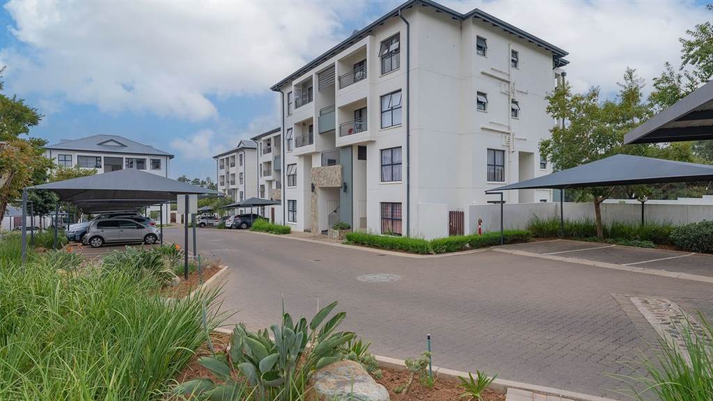 1 Bed Apartment in Westlake Eco-Estate photo number 1