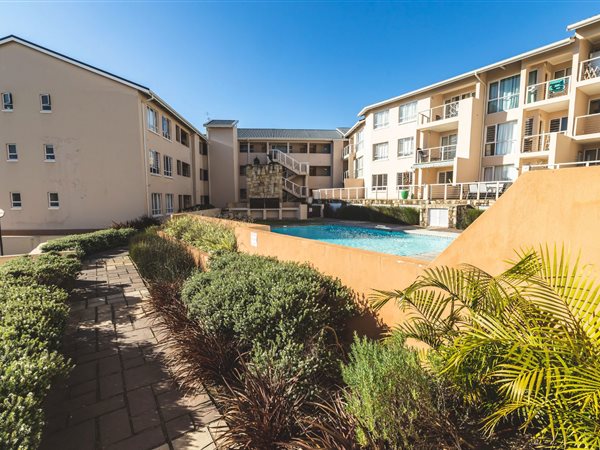 3 Bed Apartment in Beacon Bay