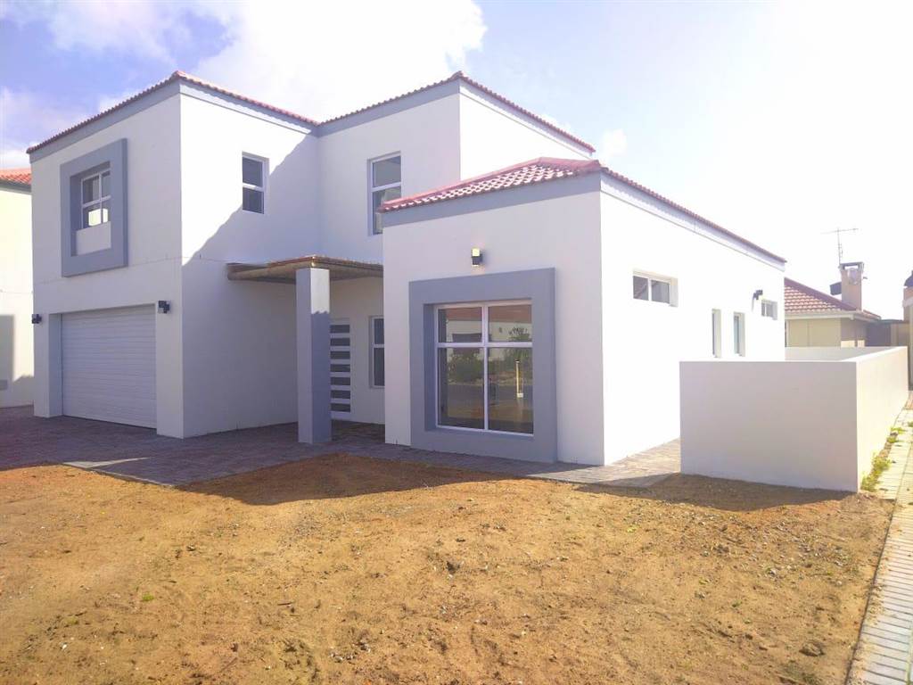 3 Bed House in Port Owen photo number 1