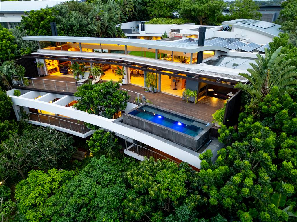 4 Bedroom House 4 Bedroom House