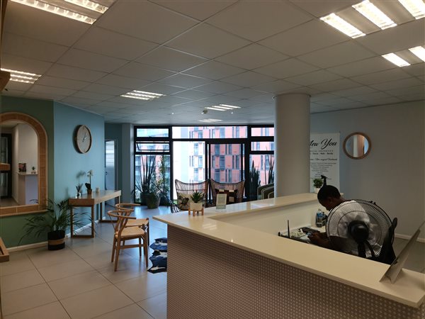 124  m² Commercial space in Umhlanga Ridge