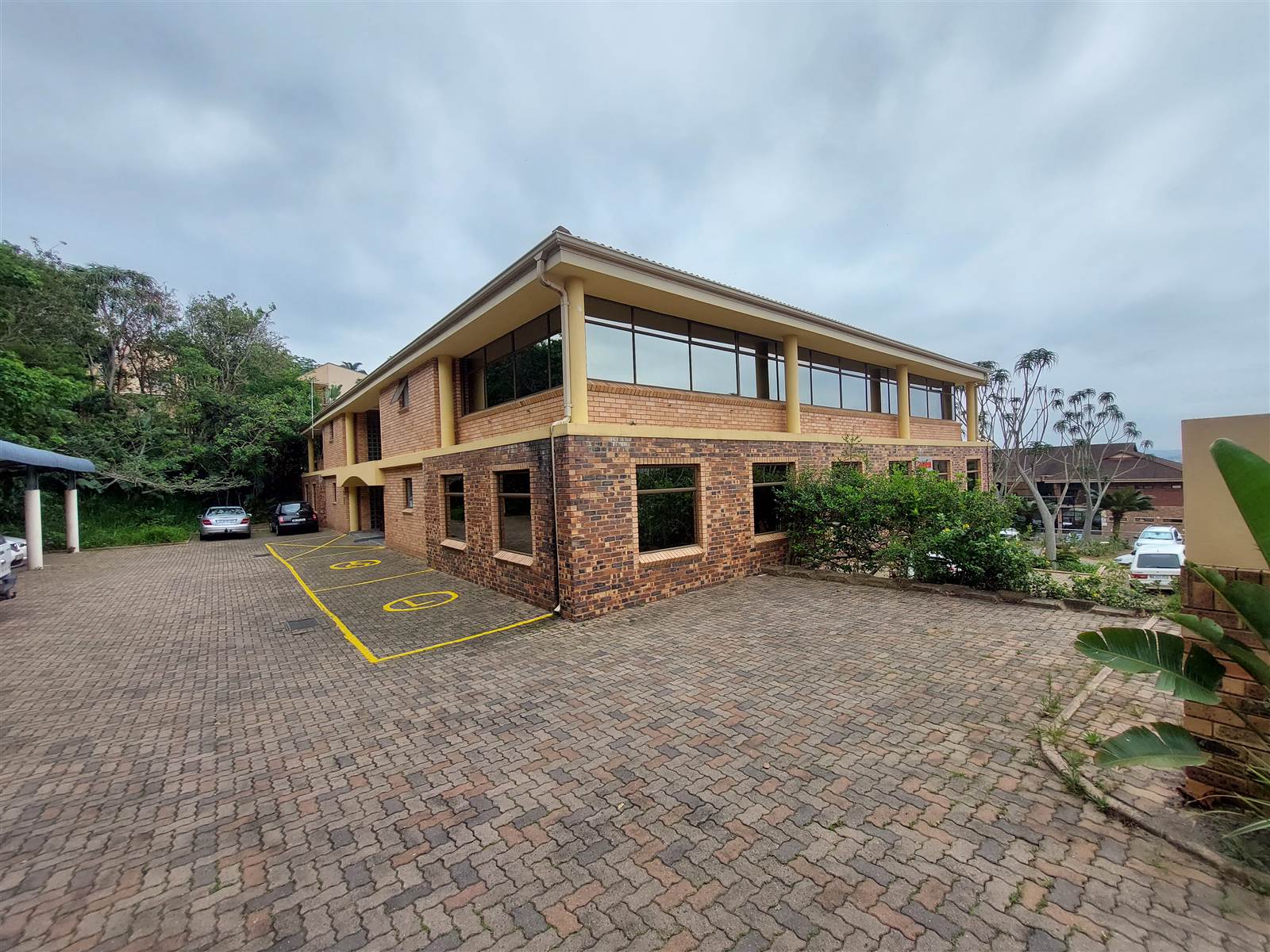 310  m² Commercial space in Westville photo number 1
