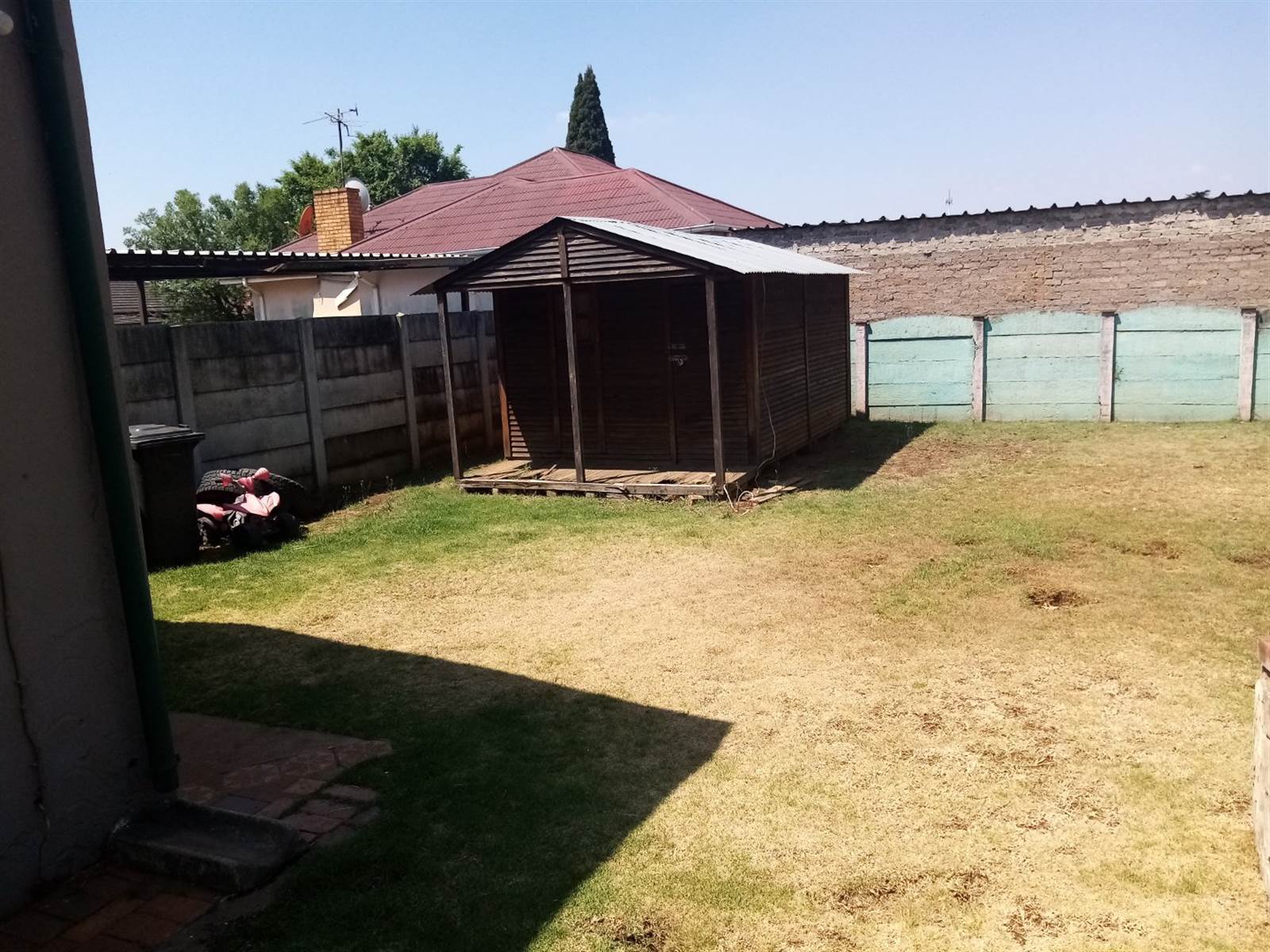 4 Bed House in Brakpan Central photo number 4