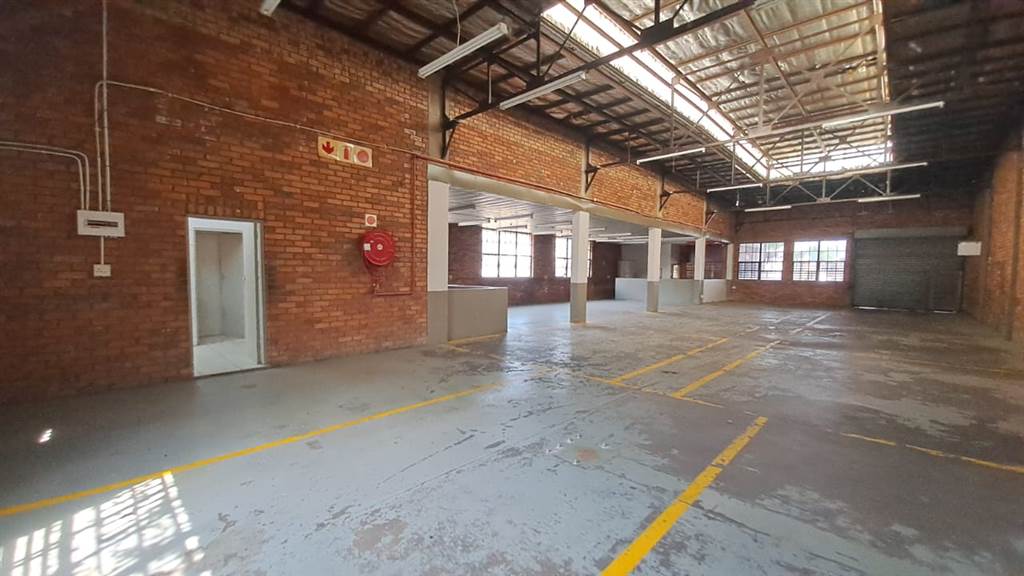 800  m² Industrial space in Silverton photo number 10