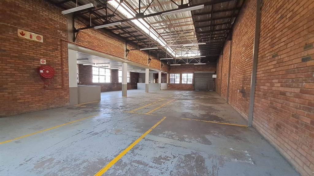 800  m² Industrial space in Silverton photo number 12