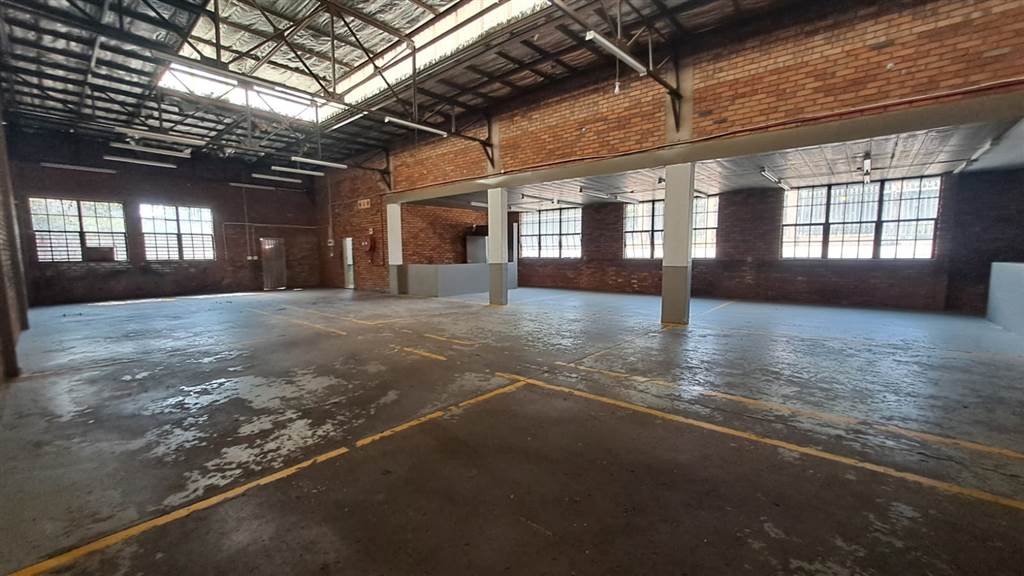 800  m² Industrial space in Silverton photo number 8