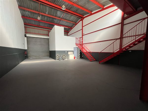 217  m² Commercial space