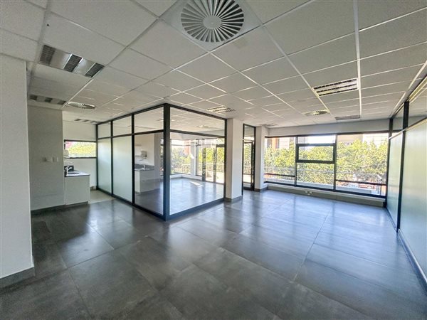 129  m² Office Space