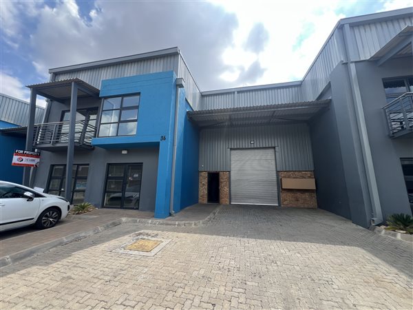 361  m² Industrial space