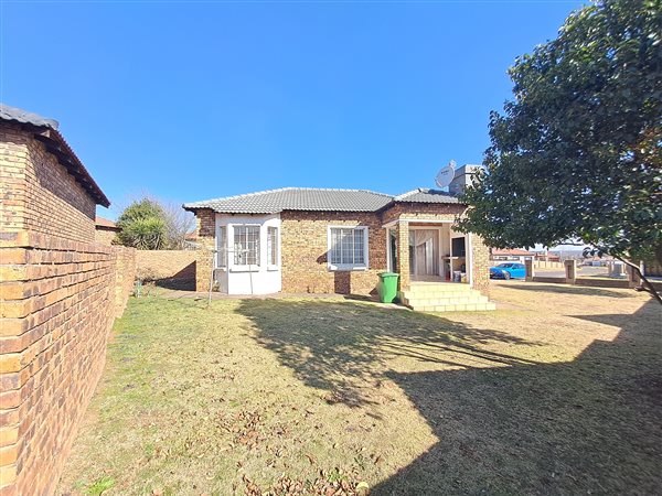 2 Bedroom House