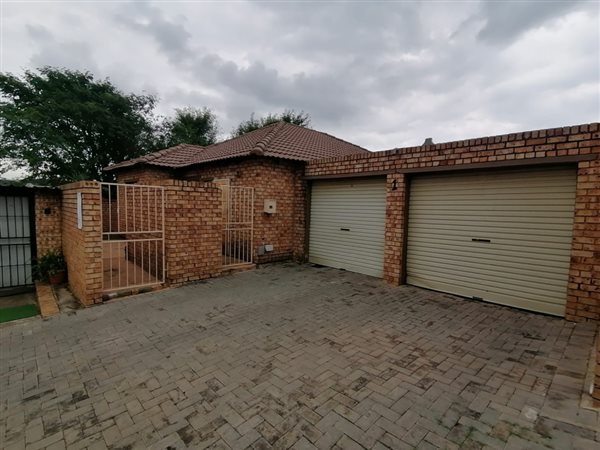 3 Bedroom House 3 Bedroom House