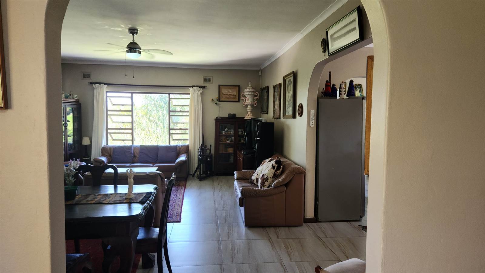 4 Bed House in Umtentweni photo number 7