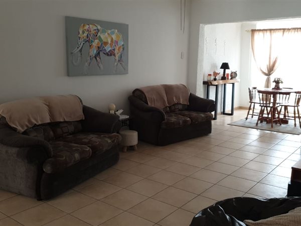 2 Bedroom Flat 2 Bedroom Flat