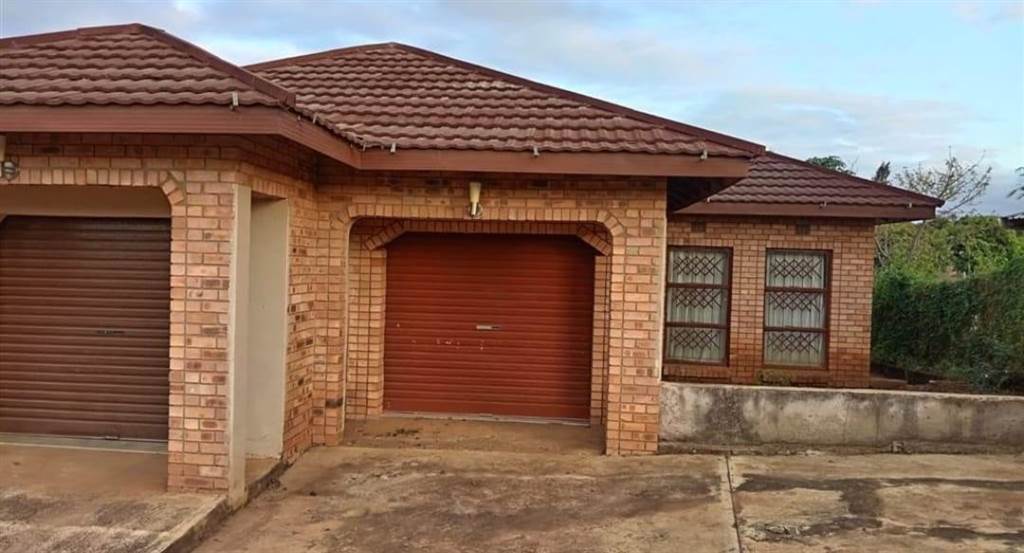 5 Bed House in Thohoyandou photo number 3