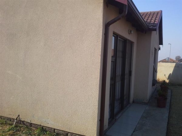 3 Bed House in Vanderbijlpark CE7