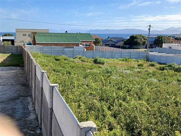 595 m² Land 595 m² Land