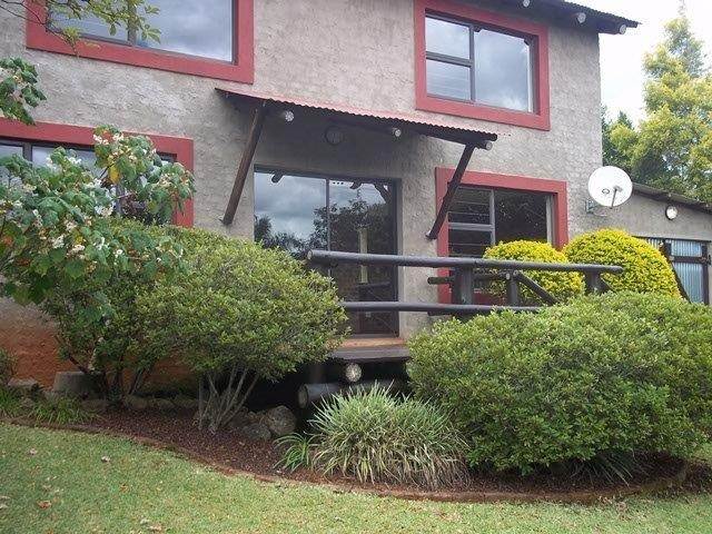 2 Bed House in Sabie photo number 3
