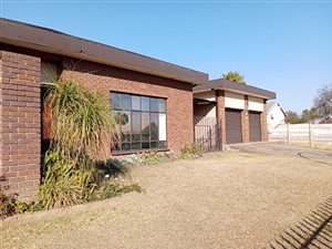 4 Bed House in Amiel Park