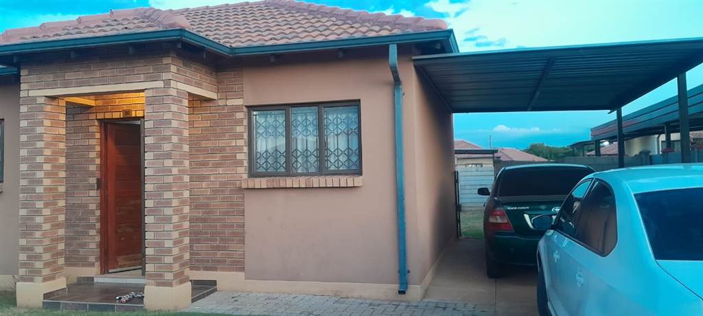 2 Bed House in Waterval East photo number 17