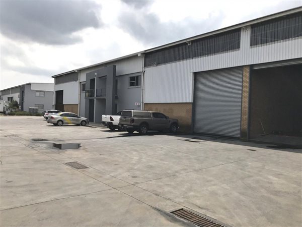 973  m² Industrial space
