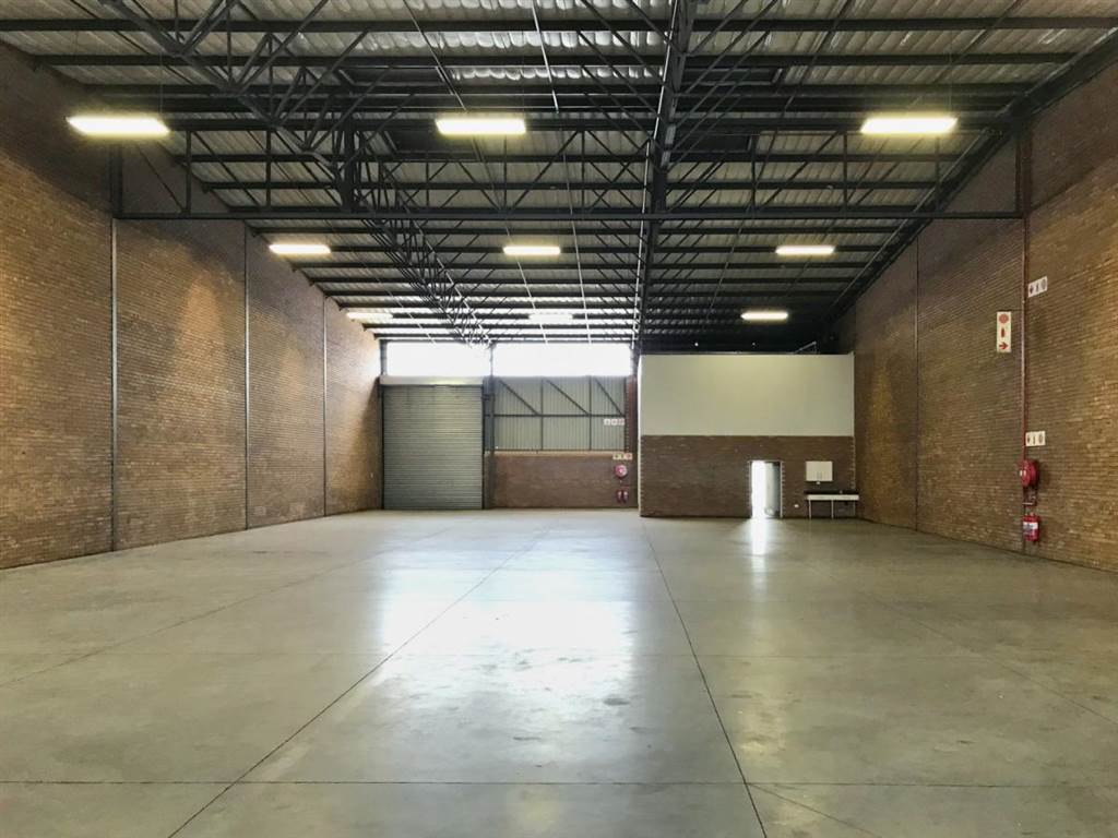 973  m² Industrial space in Pomona photo number 9