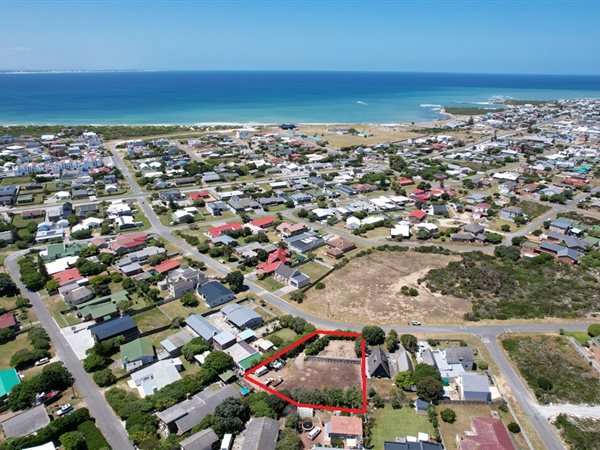 1285 m² Land available in Struisbaai