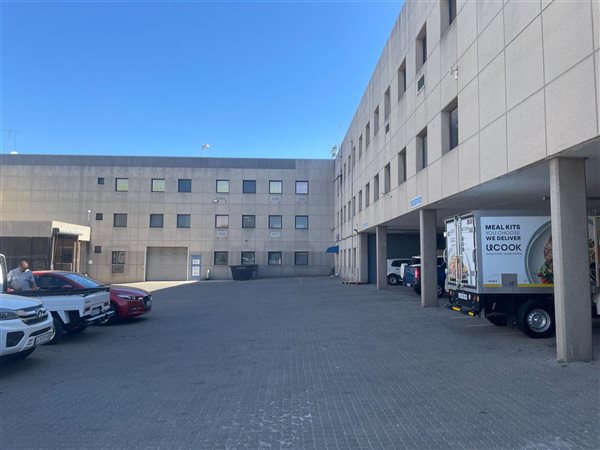 474  m² Industrial space