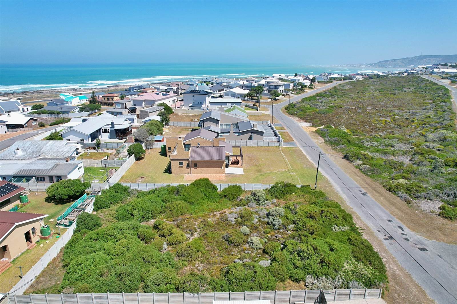 1011 m² Land available in Struisbaai photo number 9
