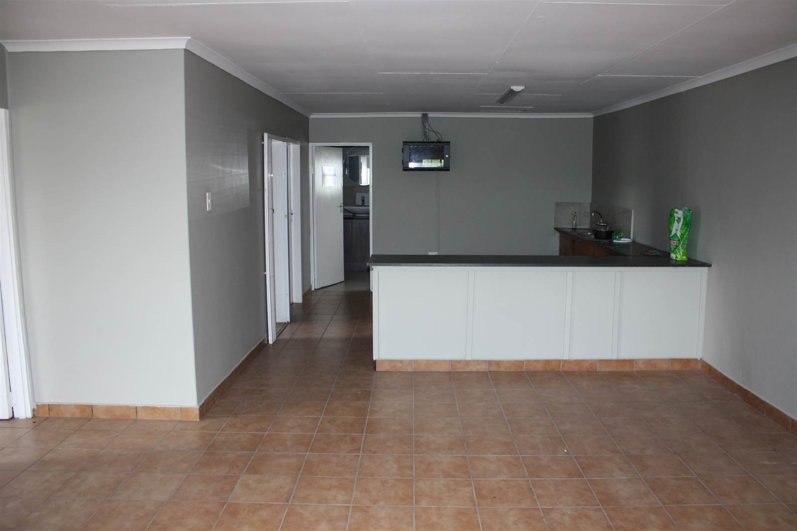 320  m² Commercial space in Waterval East photo number 10