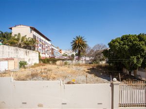 966 m² Land available in Birnam