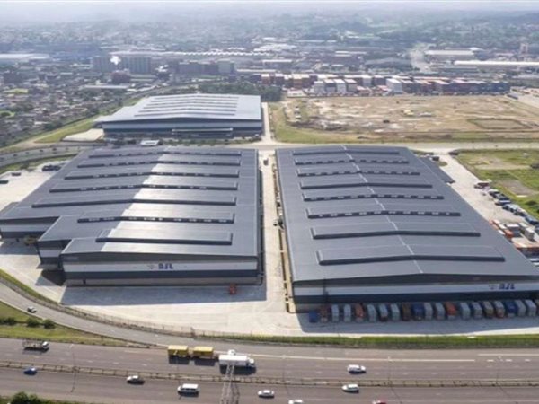 64000  m² Industrial space in Jacobs