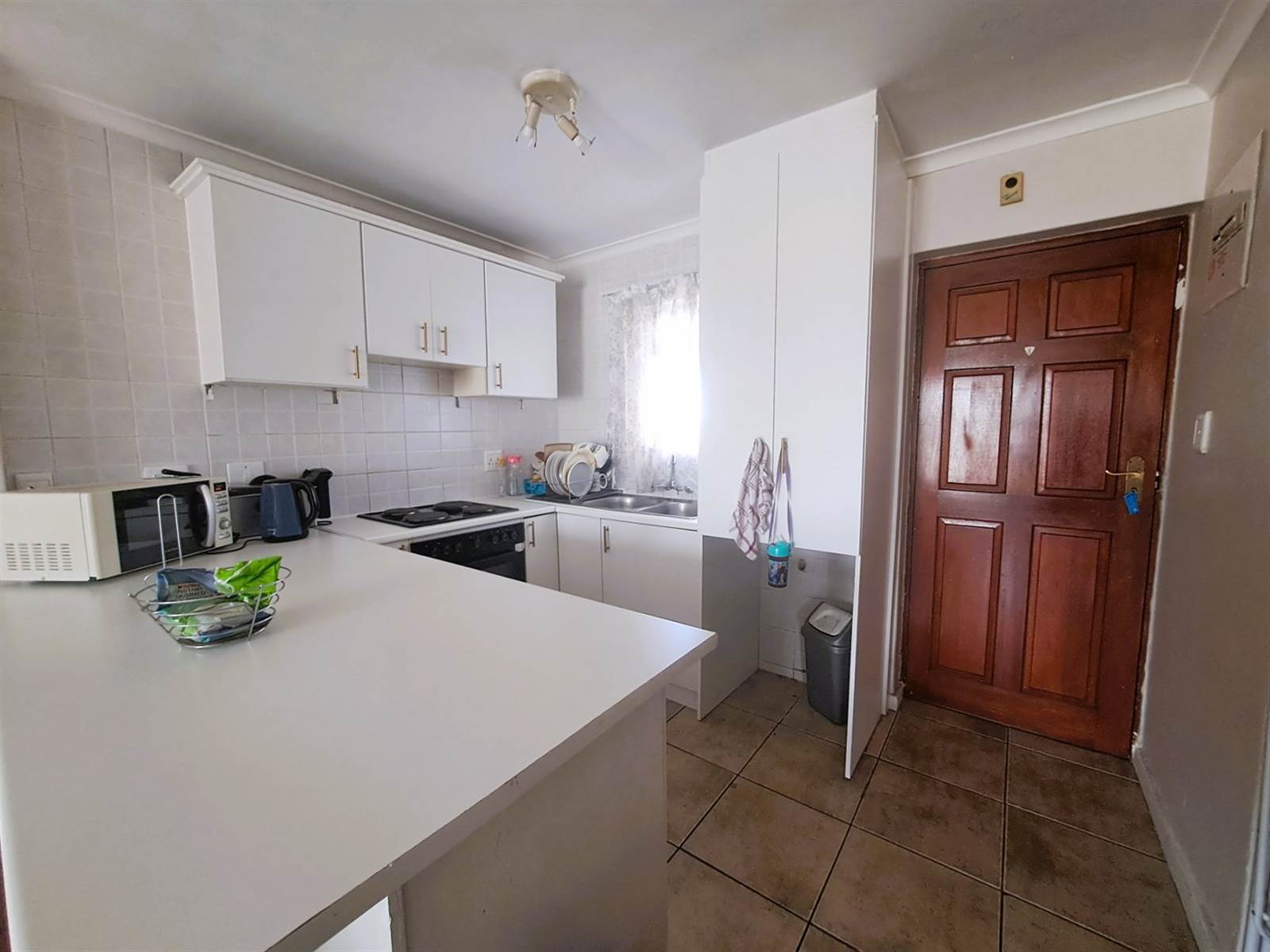 2 Bed Apartment in Brackenfell Central photo number 7