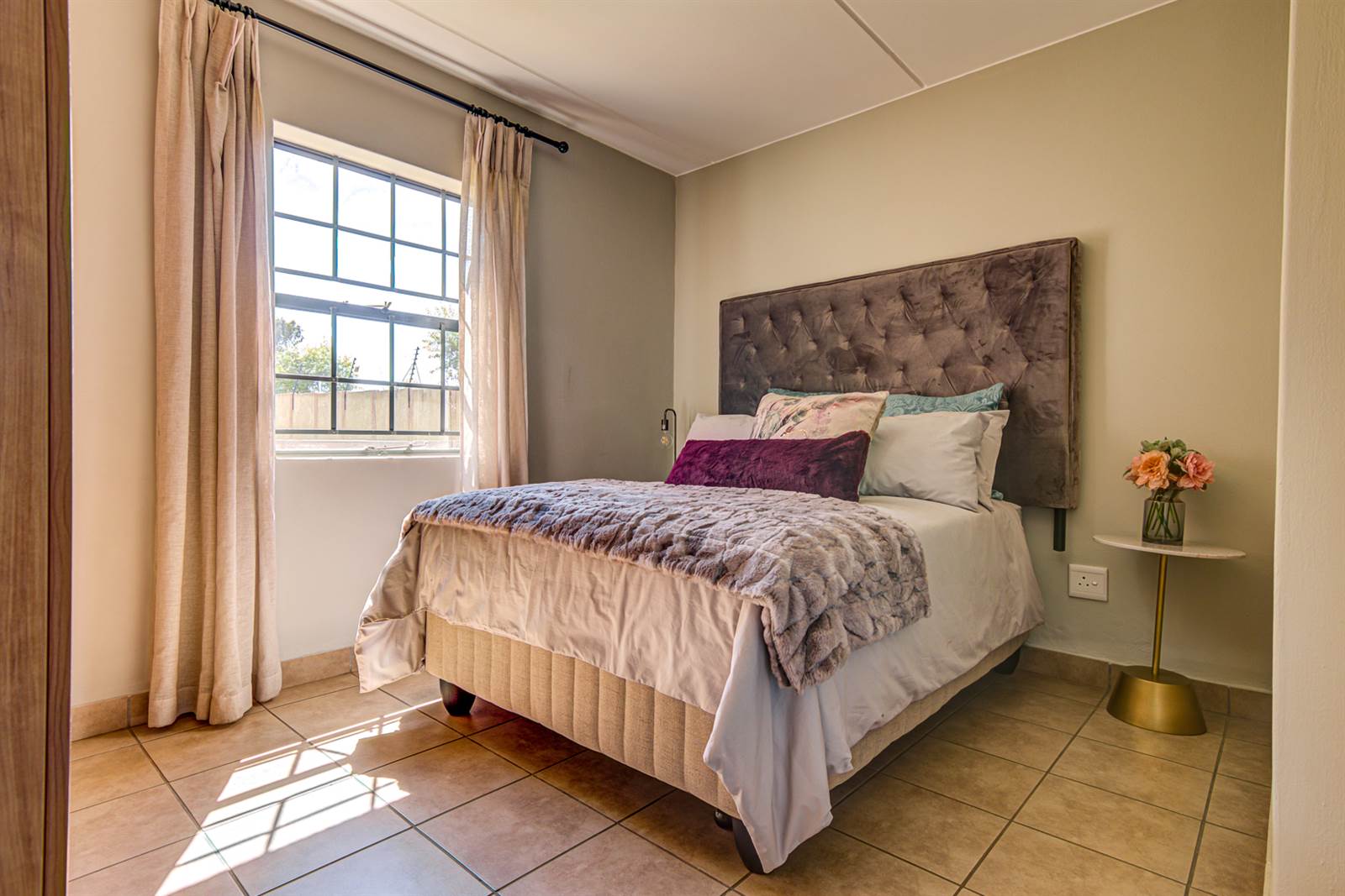 2 Bed Apartment in Auckland Park photo number 12