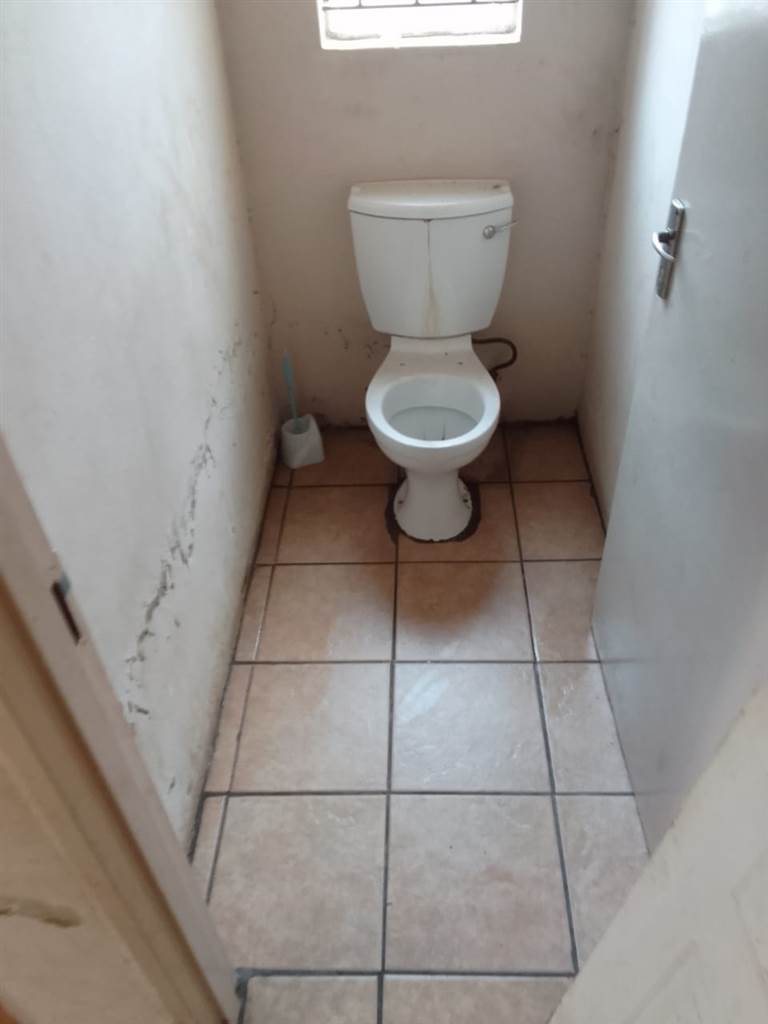 3 Bed House in Kempton Park Ext 2 photo number 11